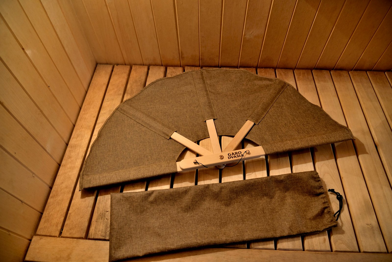veduokle-su-deklu-ruda-vidutine-garodvasia